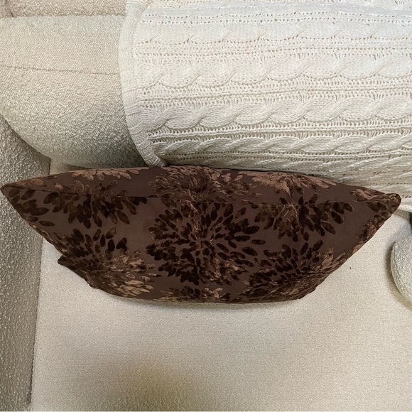 Lrg Brown Velvet pillow! - Picture 3 of 6